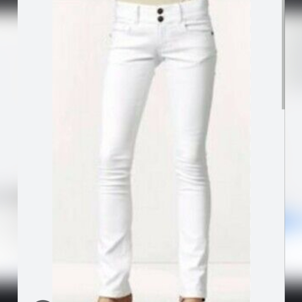 Cabi Lou Lou white denim pants Size 6